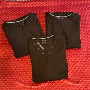 Elle Black scrub top bundle. Medium